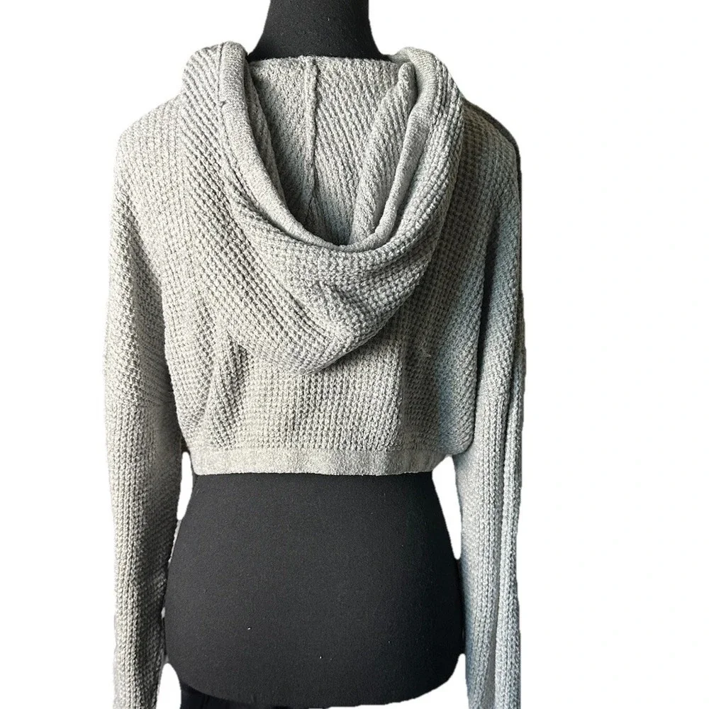 Aeropostale Gray Cropped Pullover Sweater Hoodie Sweatshirt‎ V-Neck Women's Sz M - Picture 2 of 4